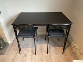 TABLE + 2 CHAIRS