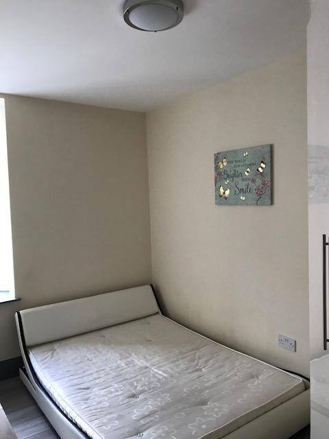 Room in Hayes, UB3 2BH