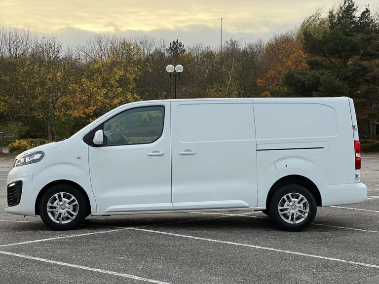 2020 Vauxhall Vivaro 1.5 Vivaro 2900 Sportive S/S Panel Van Diesel Manual