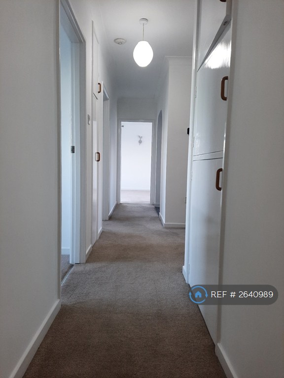2 bedroom flat in Westbrooke Court, Worthing, BN11 (2 bed) (#2640989)