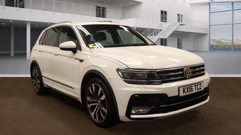 image for  Volkswagen Tiguan 2.0 TDI BlueMotion Tech R-Line DSG 4Motion Euro 6 (s/s) 5dr Diesel Automatic