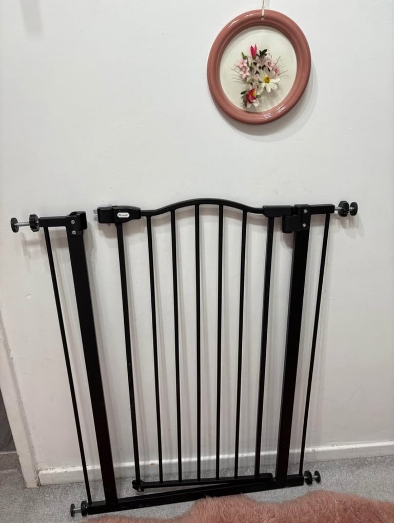 image for Tall adjustable Black baby pet gate 