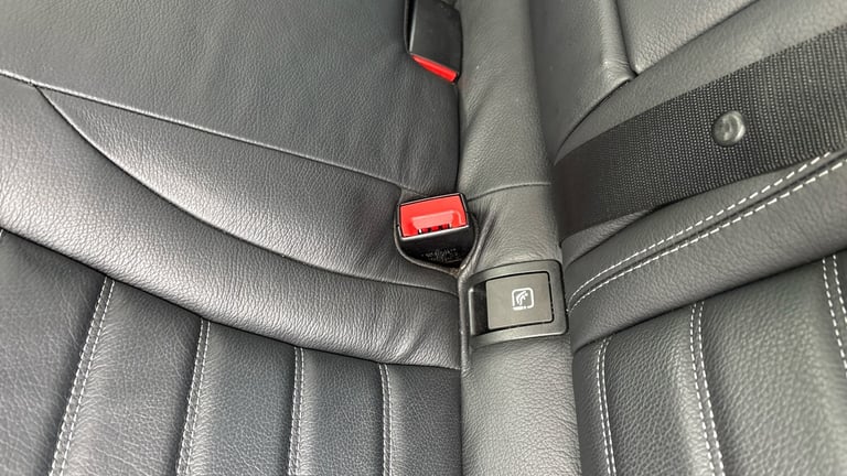 2019 Mercedes-Benz C Class C220d AMG Line Premium Plus 4dr 9G-Tronic Diesel Saloon Saloon Diesel ...