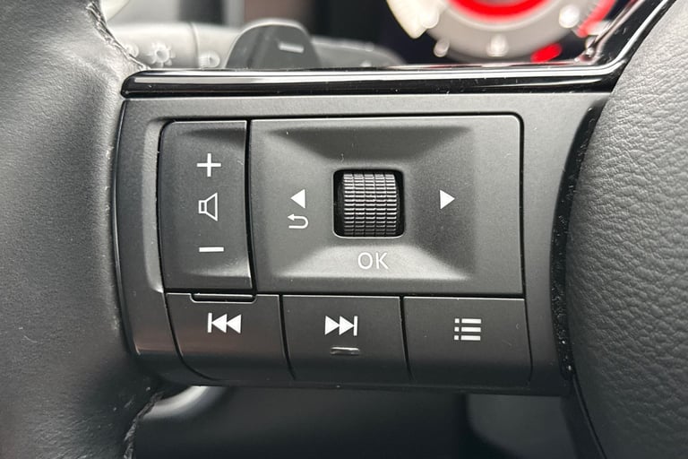 2022 Nissan Qashqai 1.3 DIG-T MHEV N-Connecta XTRON Euro 6 (s/s) 5dr SUV PETROL Automatic