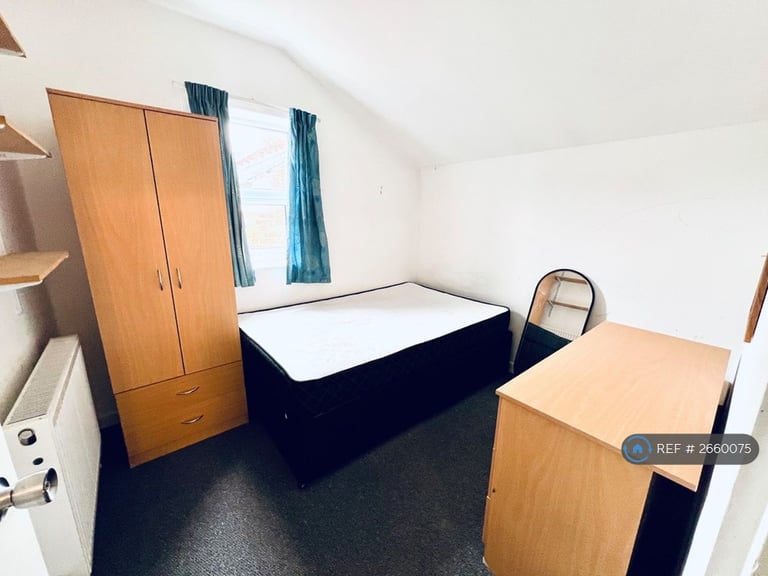 5 bedroom house in Oxford Street, Leamington Spa, CV32 (5 bed) (#2660075)