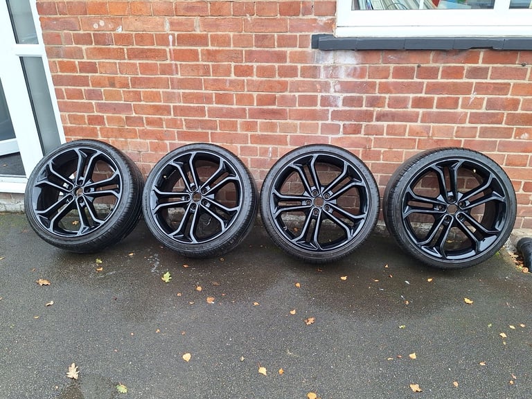 image for Ford focus wheels 