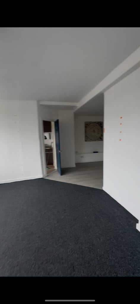 Commercial Property To-Let Hamilton Town Center