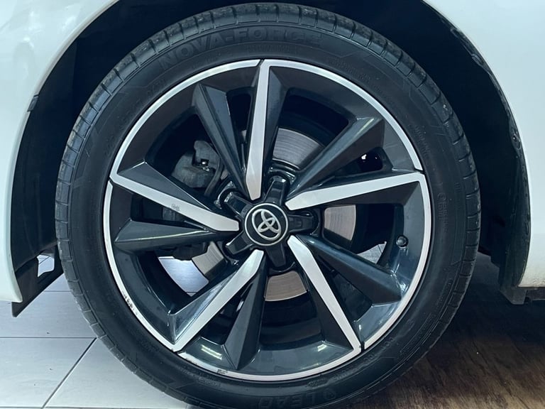 2017 Toyota Auris 1.2T Design TSS 5dr HATCHBACK PETROL Manual