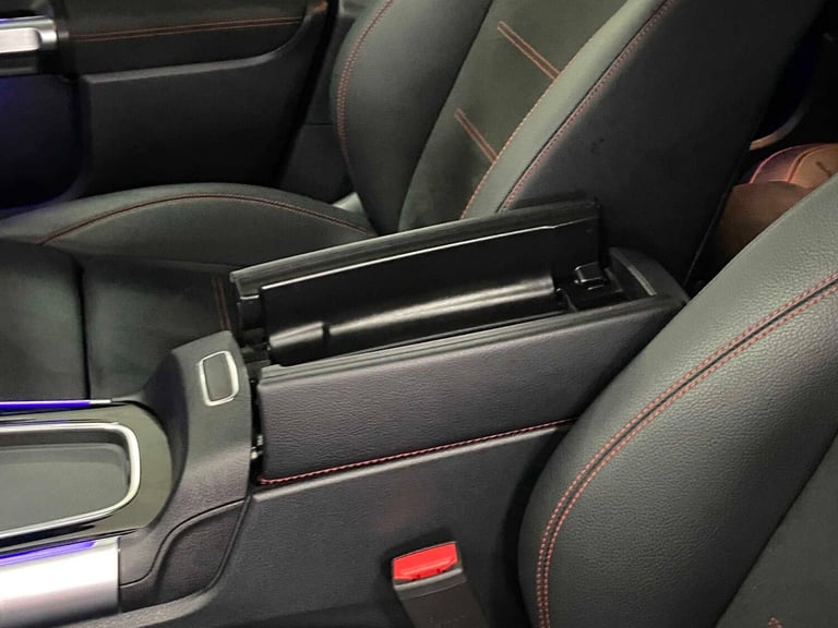 2024 Mercedes-Benz GLB 200 AMG Line Executive 5dr 7G-Tronic Estate Petrol Automatic