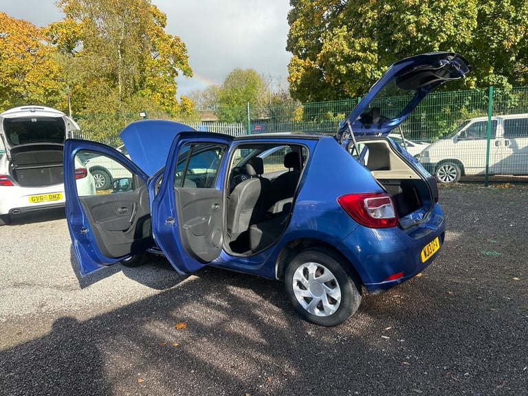 2013 Dacia Sandero 0.9 TCe Laureate Euro 5 5dr HATCHBACK Petrol Manual