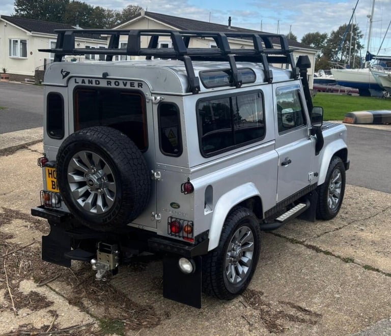 2025 Land Rover Defender 90 2.4 TDCi XS Station Wagon 4WD SWB Euro 4 3dr Diesel Manual