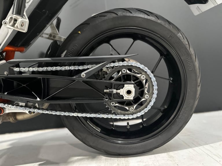 2014/14 KTM 690 Duke Motorcycle 