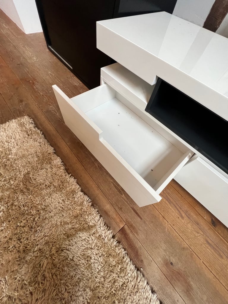 Tv Stand console cabinet 