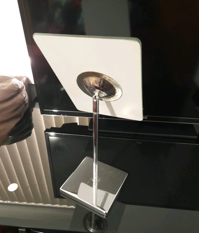Vanity makeup mirror