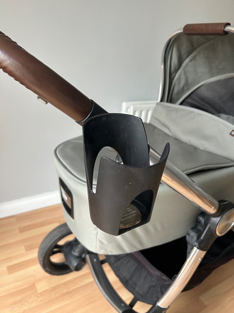 Ocaro travel system - buggy pushchair  Carry Cot