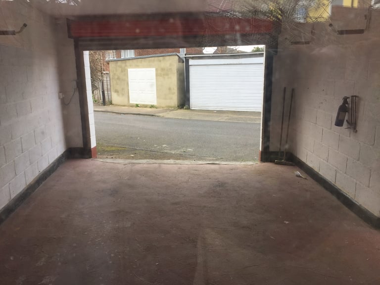 Garage/storage unit for rent