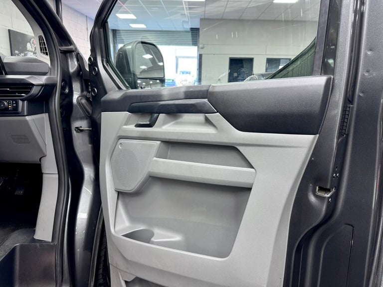 2024 Ford Transit Custom 2.0 320 EcoBlue Limited Auto L2 H1 Euro 6 (s/s) 5dr PANEL VAN Diesel Aut...