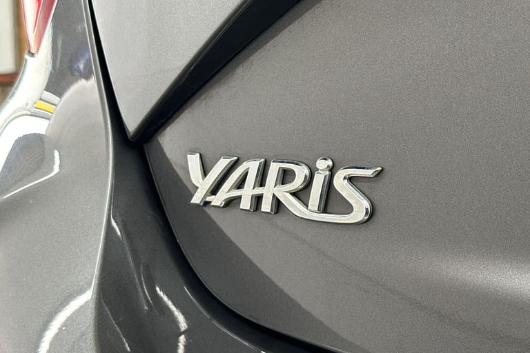 2018 Toyota Yaris 1.0 VVT-i Icon Tech 5dr HATCHBACK PETROL Manual