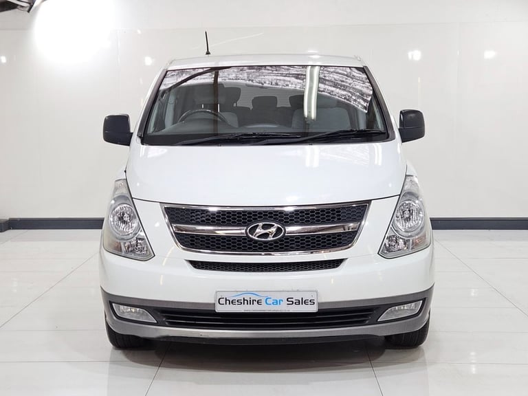 2012 61 HYUNDAI I800 2.5 CRDI STYLE MPV 5DR DIESEL MANUAL EURO 4 (168 BHP) DIESE