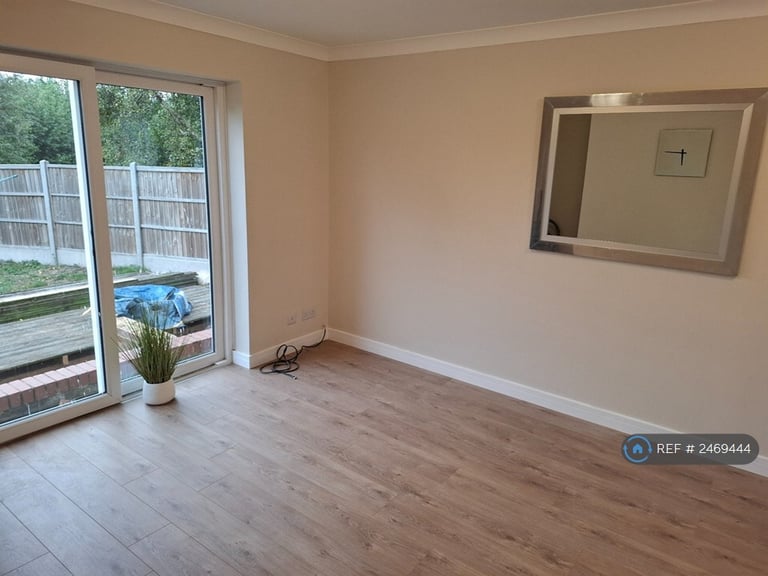 3 bedroom house in Windsor Gardens, Herne Bay, CT6 (3 bed) (#2469444)