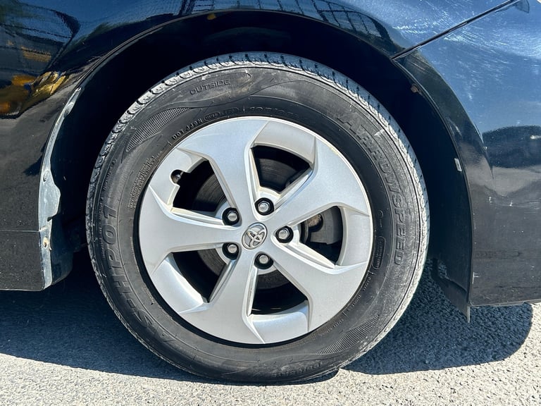 2011 Toyota Prius 1.8L PRIUS HYBRID PETROL Petrol