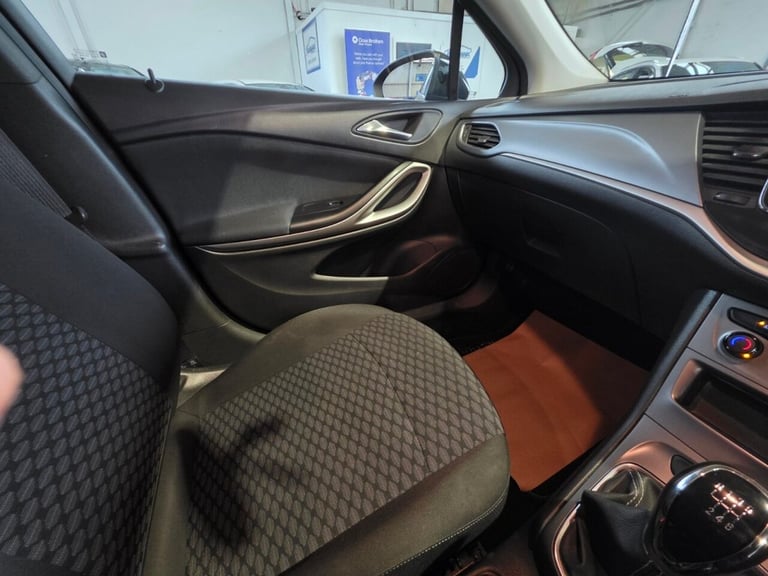 2018 68 VAUXHALL ASTRA 1.4I TURBO TECH LINE NAV SPORTS TOURER 5DR PETROL MANUAL 