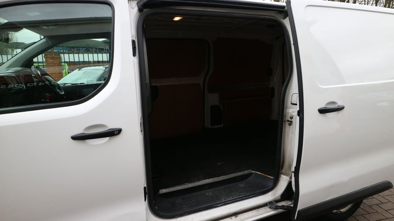 CITROEN DISPATCH M 1400 ENTERPRISE BLUEHDI SS White Manual Diesel, 2018