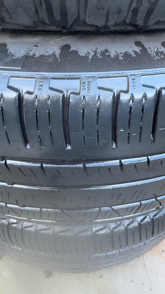 21” Range Rover wheels and tyres 