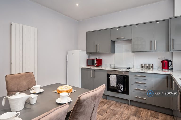 1 bedroom in Albert Road, Halifax, HX6 (#2560426)