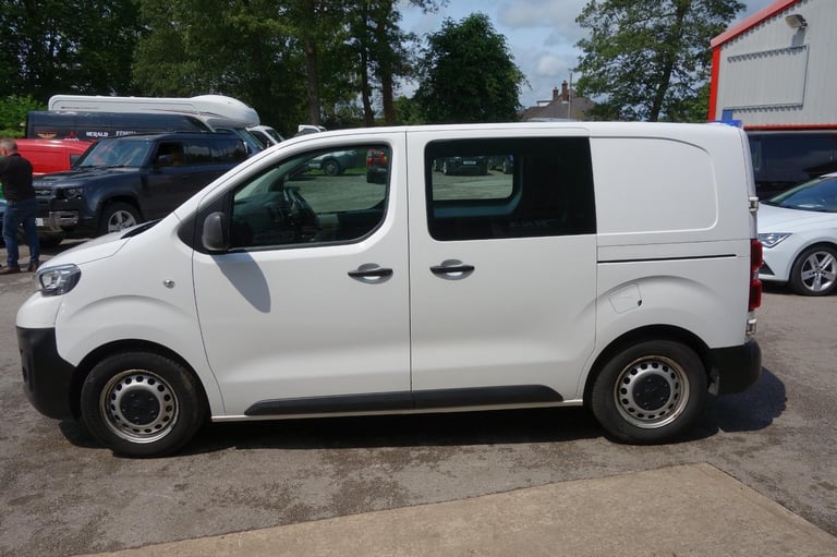 Peugeot Expert 1000 1.5 BlueHDi 100 Professional Van DIESEL MANUAL 2020/70