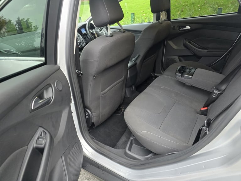 2011 Ford Focus 1.6 EcoBoost Titanium 5dr HATCHBACK Petrol Manual