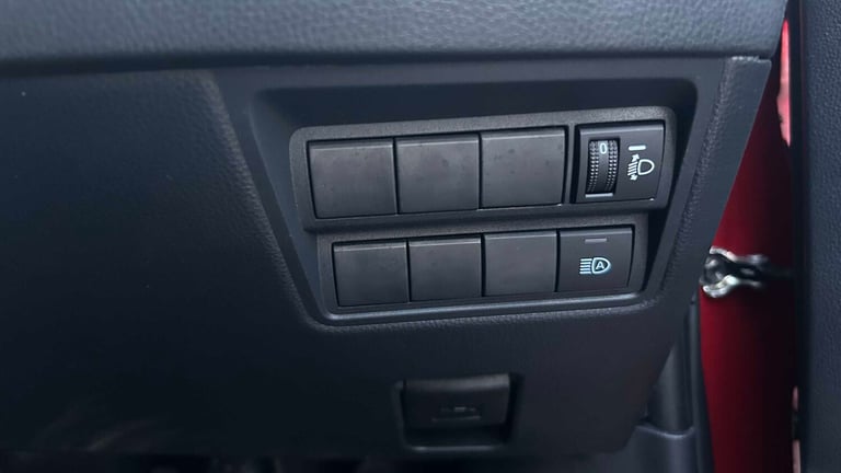 2022 Toyota Yaris 1.5 Hybrid Design 5dr CVT HATCHBACK PETROL/ELECTRIC Automatic