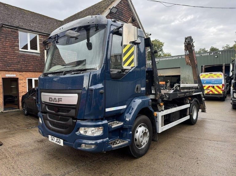 2017 DAF LF-290 SKIP LOADER
