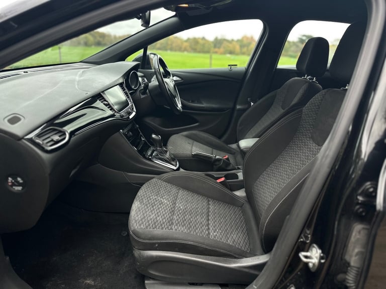 2017 Vauxhall Astra 1.4T 16V 150 SRi Nav 5dr Auto HATCHBACK Petrol Automatic