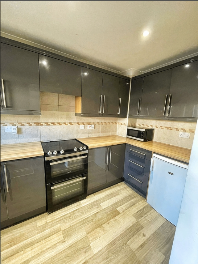 Three Bedroom House for Short to Long Term Rent in Basildon