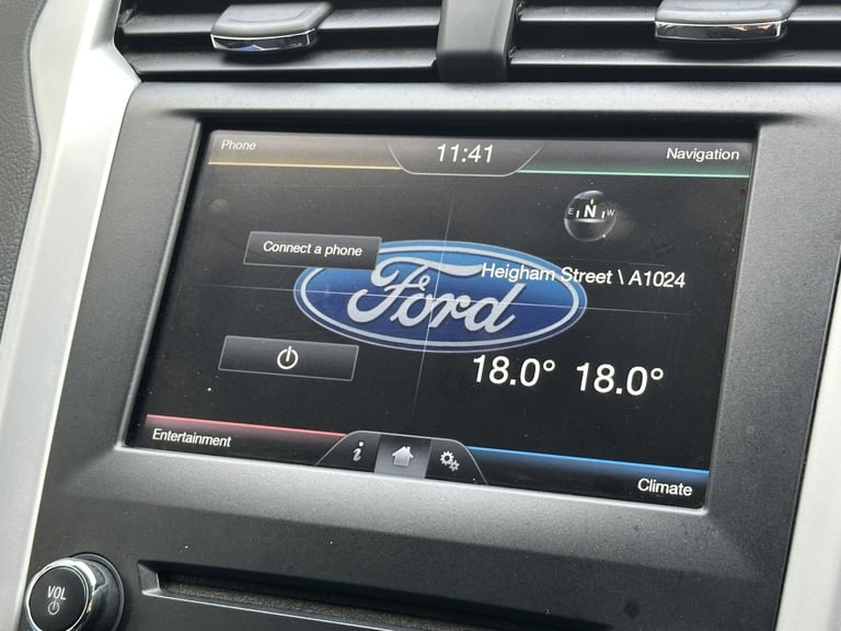 2015 Ford Mondeo 2.0 TDCi EcoNetic Zetec Diesel Manual 5 Door Hatchback Black