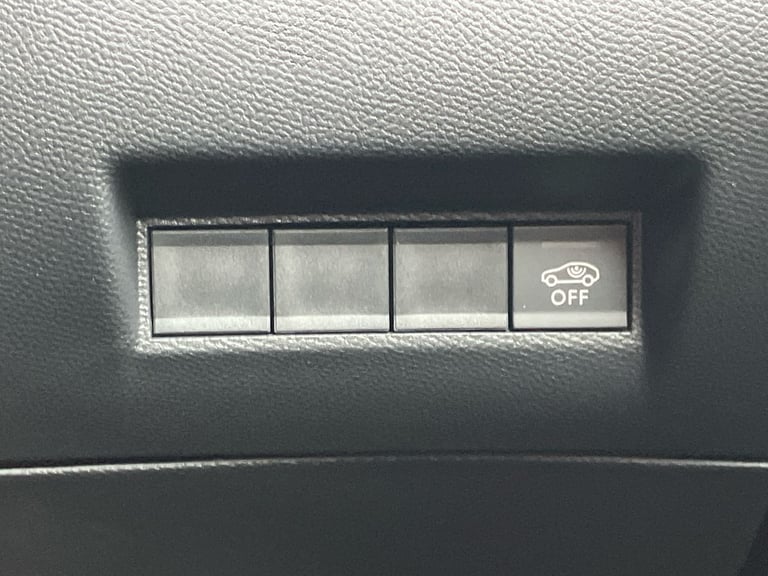 2025 Peugeot 2008 1.2 Hybrid 145 GT 5dr e-DSC6 Estate Automatic
