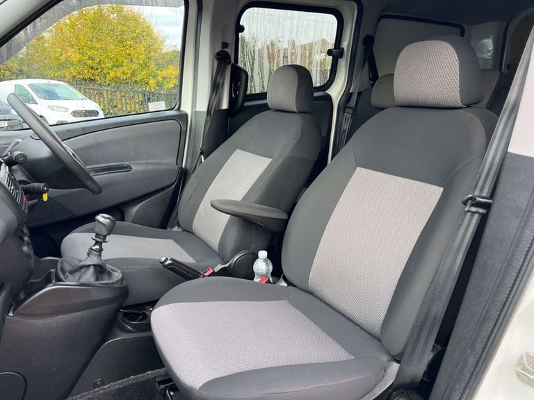 2021 Fiat Doblo 1.6 Multijet 16V 105 Tecnico Passenger Van S/S Crew Van Diesel Manual