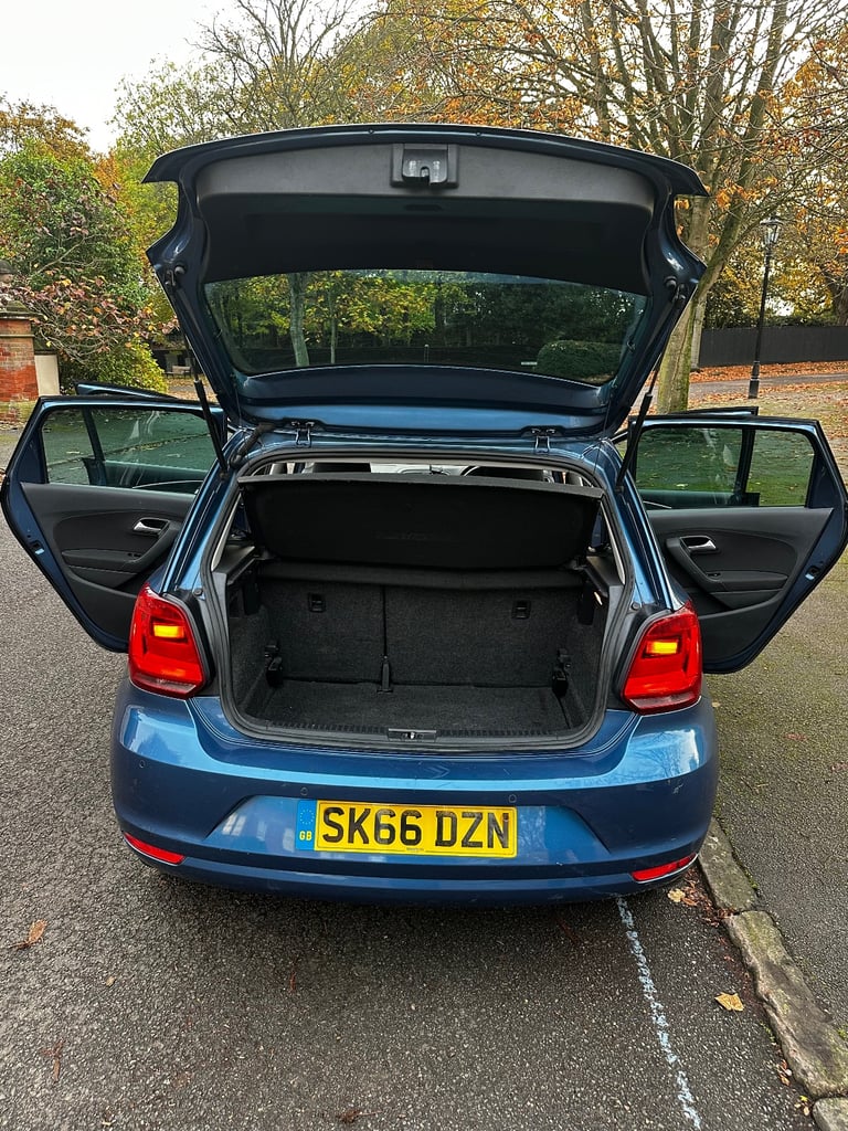 2017 Volkswagen Polo