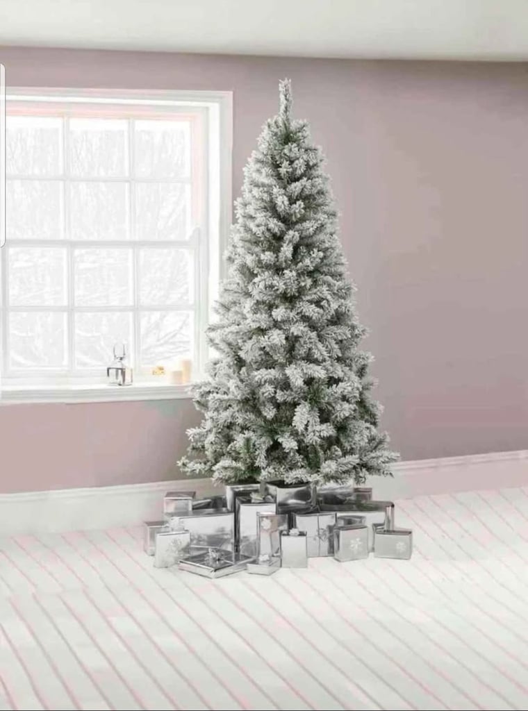 7ft flocked Christmas tree brand new boxed Rrp £100