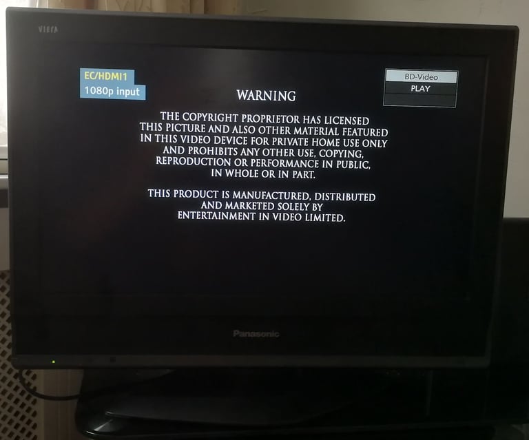 26 Inch Panasonic LCD TV With Remote TX-26LMD70A