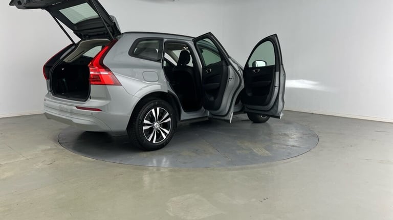 2023 Volvo XC60 Core, B5 AWD Mild hybrid, Petrol Estate Petrol Automatic