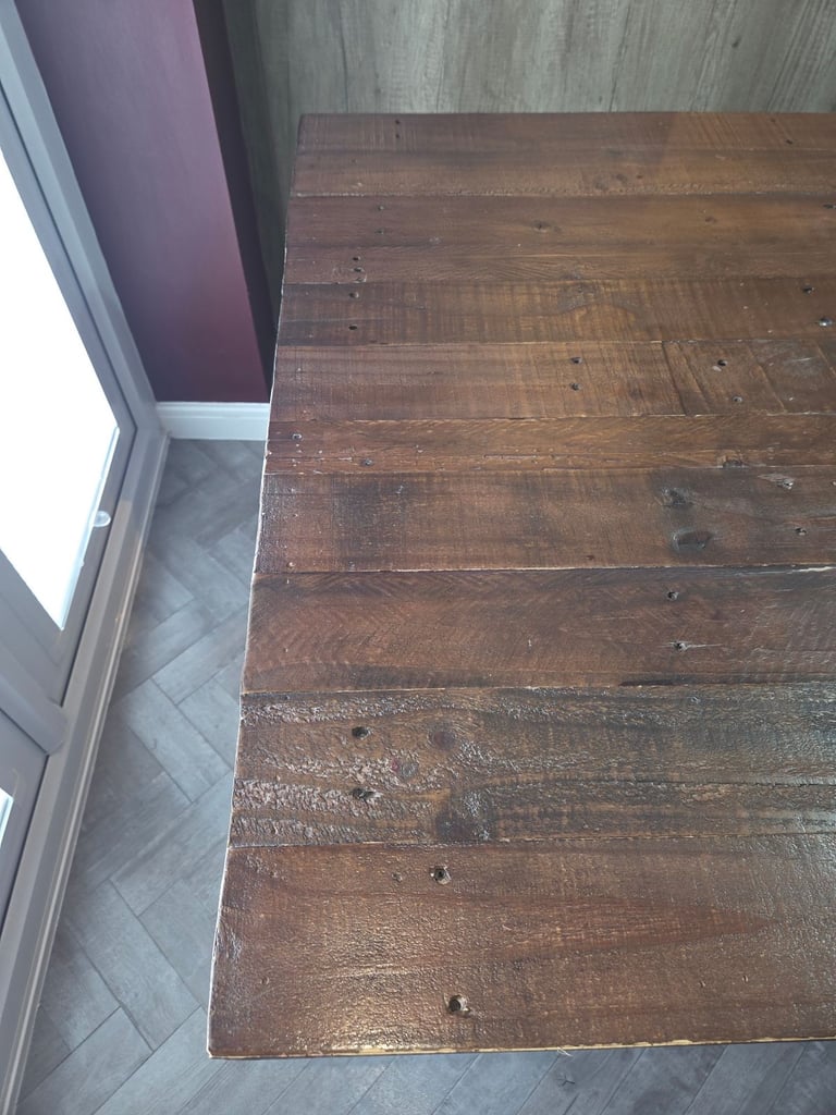reclaimed wood dining table 