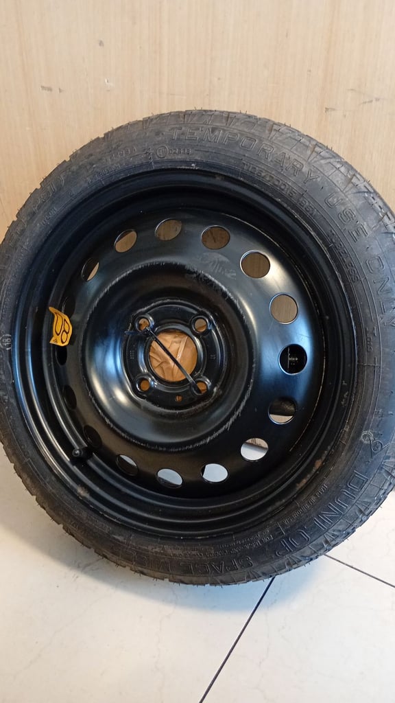 Nissan note spare wheel and tool kit