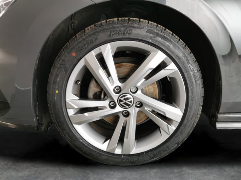 2023 Volkswagen Golf 1.5 TSI R-Line Hatchback 5dr Petrol Manual Euro 6 (s/s) (130 ps) - LED - HE ...