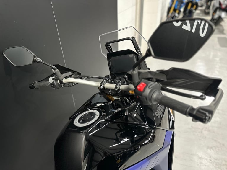2023/23 Suzuki DL800 V-Strom DE One Owner Motorcycle  