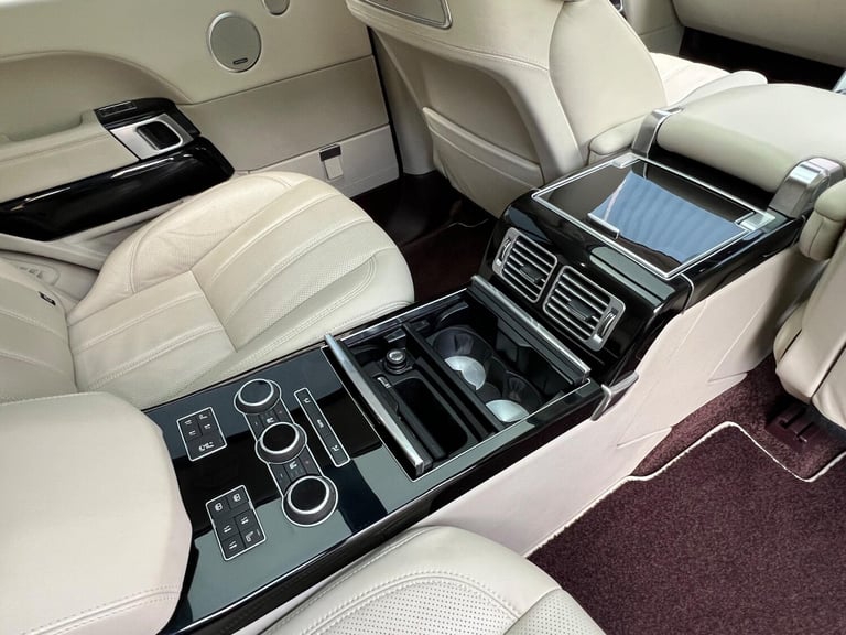 2017 Land Rover Range Rover 4.4 SD V8 Autobiography Auto 4WD Euro 6 (s/s) 5dr LWB ESTATE Diesel A...