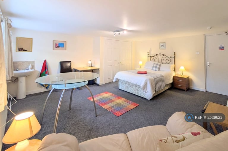 1 bedroom in Whitesands, Dumfries, DG1 (#2529623)