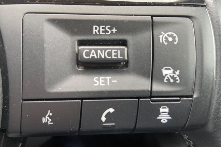 2022 Nissan Qashqai 1.3 DiG-T MH 158 N-Connecta 5dr Xtronic HATCHBACK PETROL Automatic