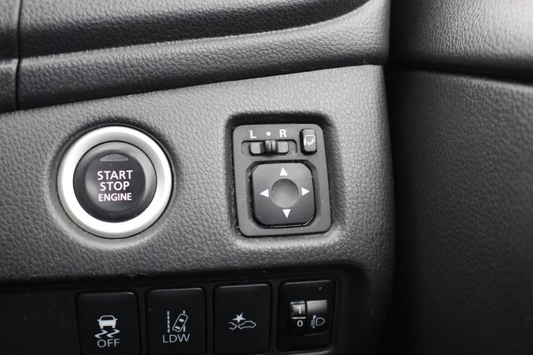 2020 Mitsubishi L200 Doublecab 2.2 Di-D Barbarian X 4WD Automatic Double Cab Pick-up Diesel Autom...